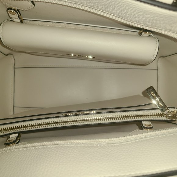 Michael Kors 3-in-1 bag (Like New) - Picture 4 of 8